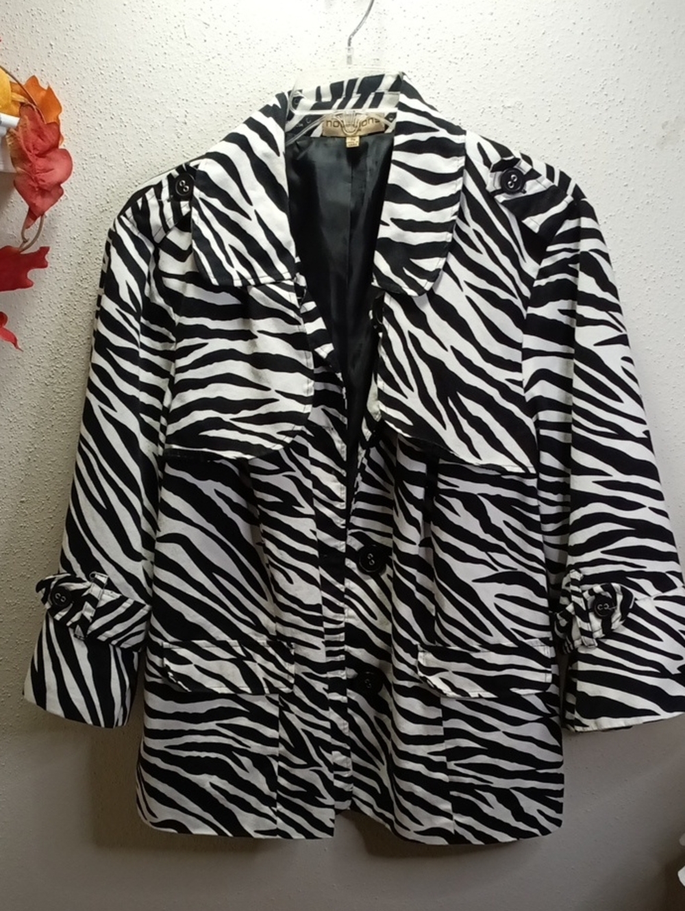 Notation Women zebra print jacket size 2X Gently Loved